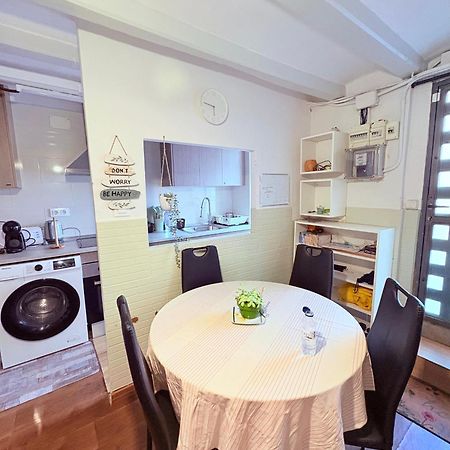 Stunning Flat For 6 People 3 Blocks From The Beach Plus Welcome Breakfast Barcelona Exterior foto