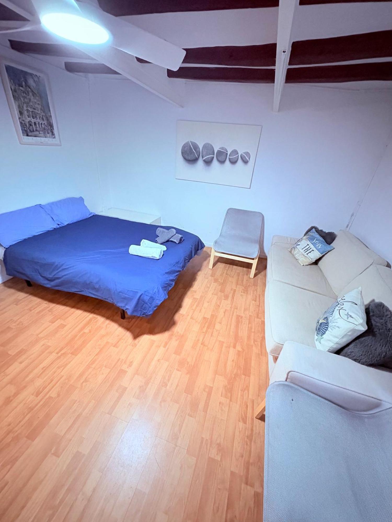 Stunning Flat For 6 People 3 Blocks From The Beach Plus Welcome Breakfast Barcelona Exterior foto