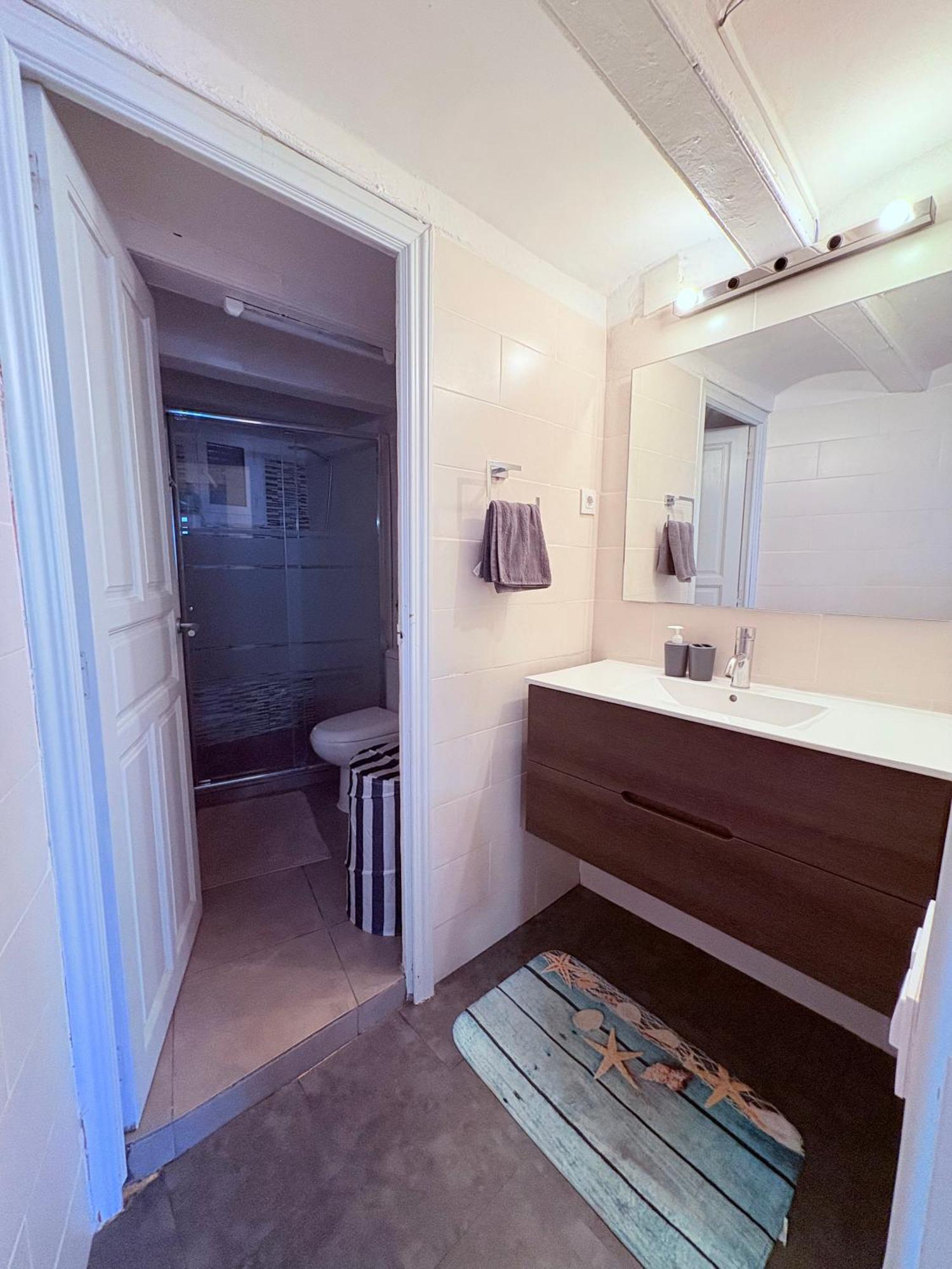Stunning Flat For 6 People 3 Blocks From The Beach Plus Welcome Breakfast Barcelona Exterior foto