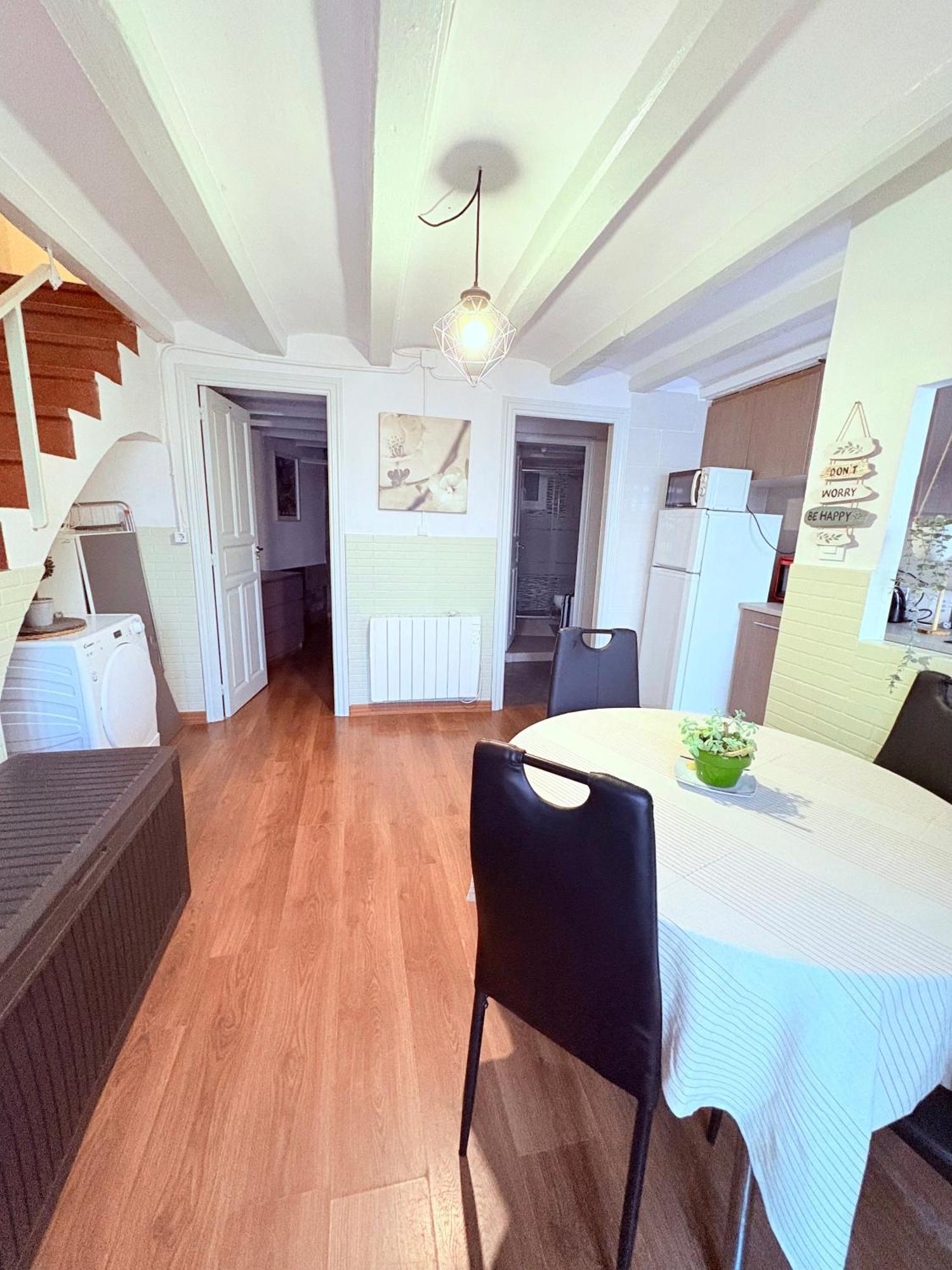 Stunning Flat For 6 People 3 Blocks From The Beach Plus Welcome Breakfast Barcelona Exterior foto